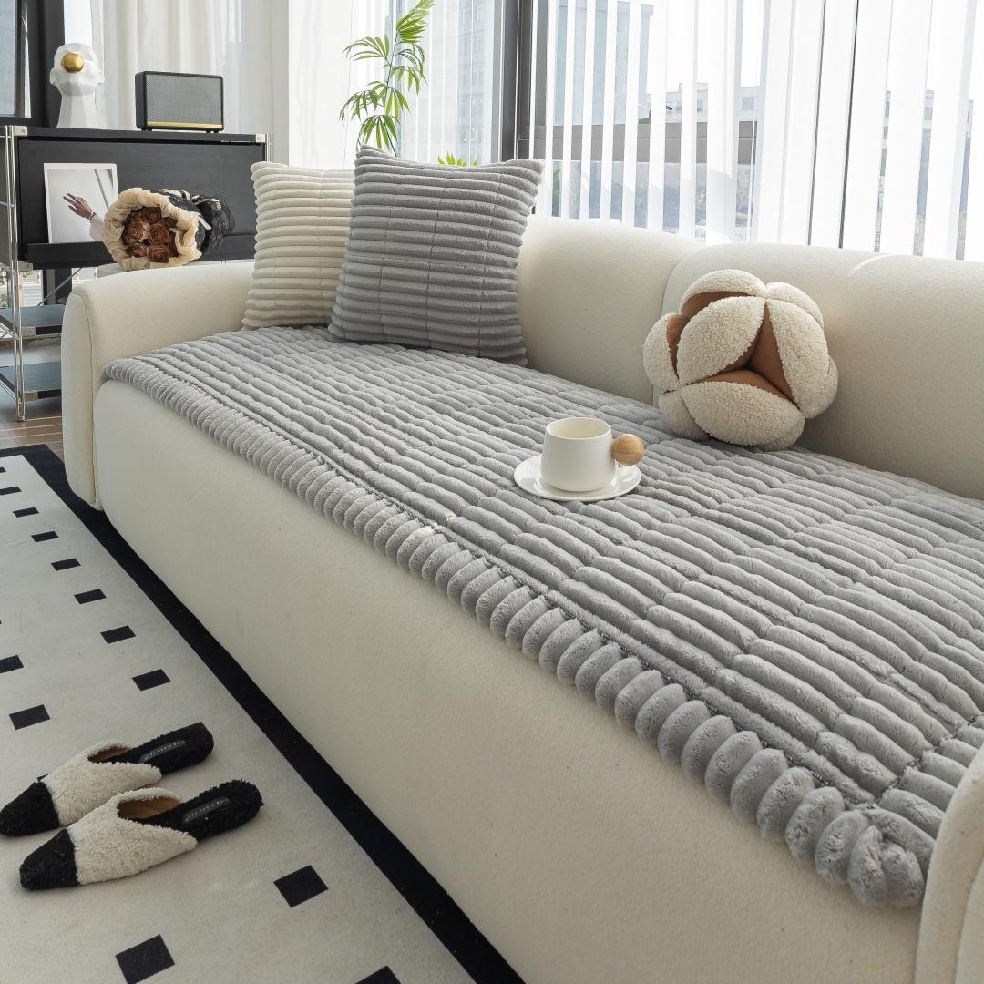 Утолщенный полосатый фланелевый стеганый чехол на диван с противоскользящим покрытием упрощенный дизайн подушка на сиденье дивана многофункциональное моющееся диванное полотенце 7070cm светло-серый 1640₽