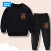 Boys' Spring/Autumn/Winter Sports Set Long-sleeved crew-necksweatshirt featuring "Californialetteringpaired with matching pants.