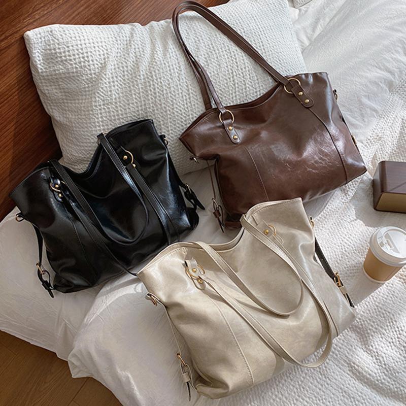 Fashionable Large Capacity Fashionable Retro Women S Shoulder Bag  Tote Bag