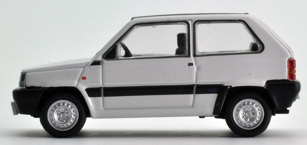 Tomica Limited Vintage Neo Fiat Panda Completed 1/64 LV-N133a (White)