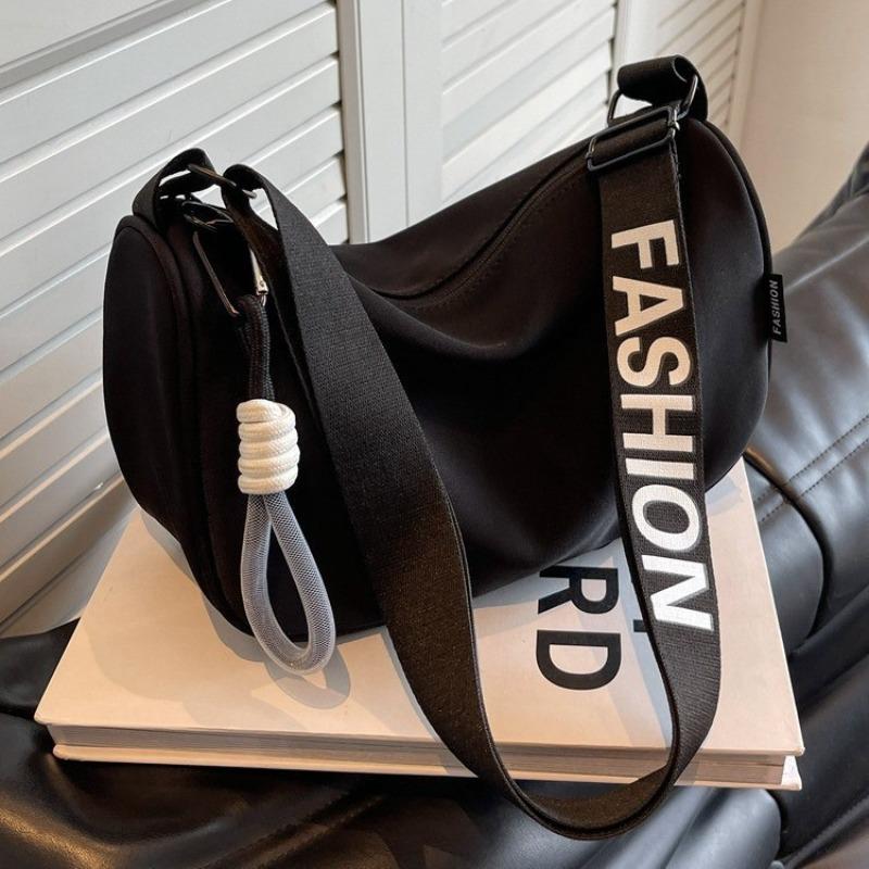 Large Capacity Nylon Canvas Bag Women's New Fashion Shoulder Bag Versatile Broadband Messenger Pillow Bag Storage