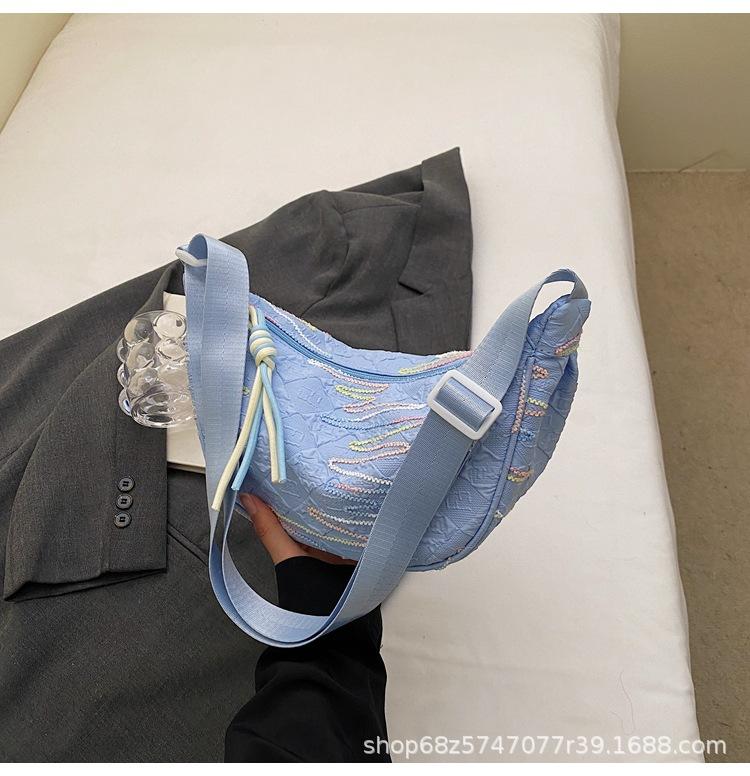 

Korean version of fashion personality only beautiful woman single shoulder autumn new student class commute dumpling bag crossbody small bag woman синій