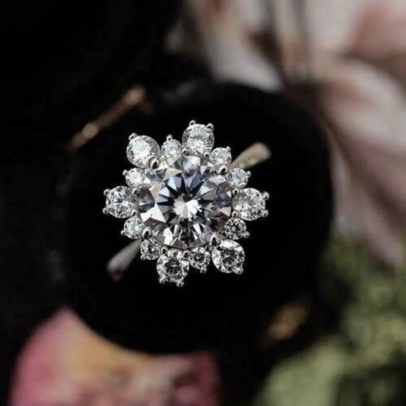 Cao Shi Trendy Snowflake Zirconia Ring – Korean Design Women's Jewelry Gift