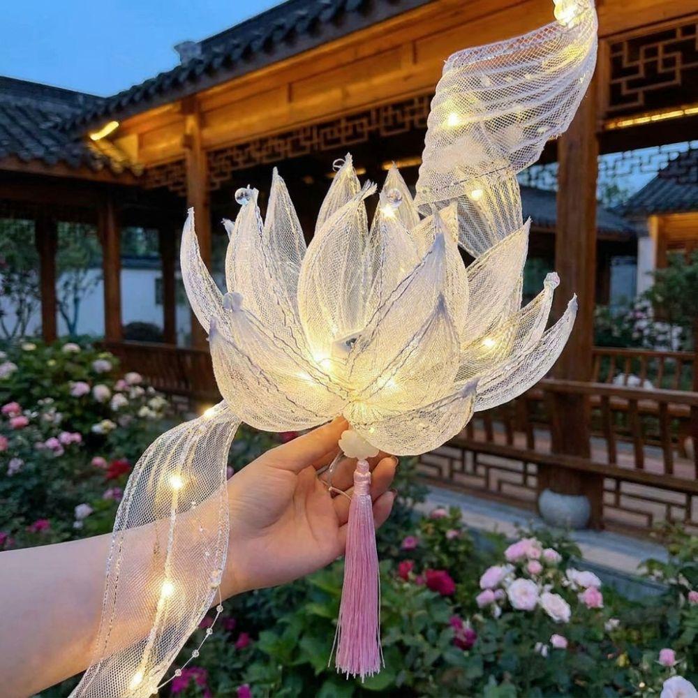 Handmade Glowing Floating Lotus Light Ancient Style Mid-Autumn Festival Lantern  Holiday Party