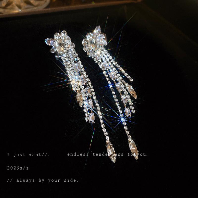Cold wind, diamond-set zircon flower, butterfly tassel, no ear piercings, earbone clip, trendy personalized earrings, women's earrings.
