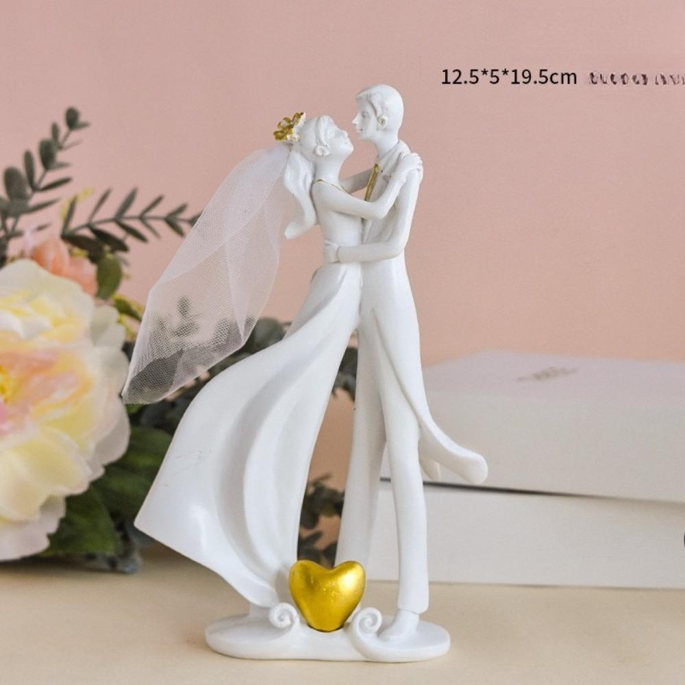 Nordic Style European Wedding Bride and Groom Series Resin Desktop Ornaments Valentine's Day Hand-made Decorative Figurines