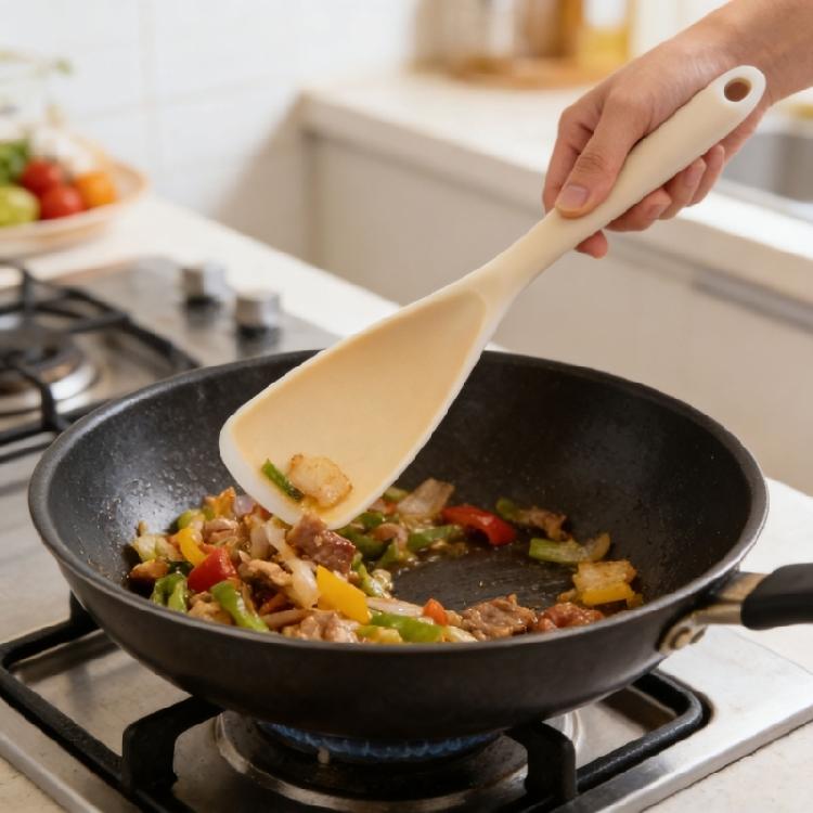 Soft Touch Silicone Duckbill Spatula for Nonstick Cookware Heat Resistant Stirring Spoon Multipurpose Kitchen Gadget