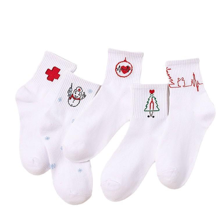 Women's Trendy Christmas Mid-Calf Cotton Socks: Sweat-Absorbing, Odor-Resistant, Non-Slip Cartoon Design, Perfect for Autumn/Winter.