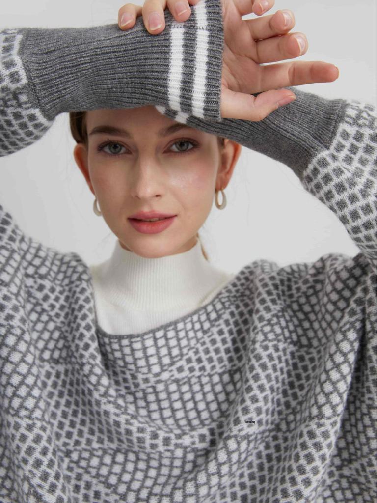 Gray 3D Pattern Batwing Sleeve Knit Sweater - Half High Neck European and American Style