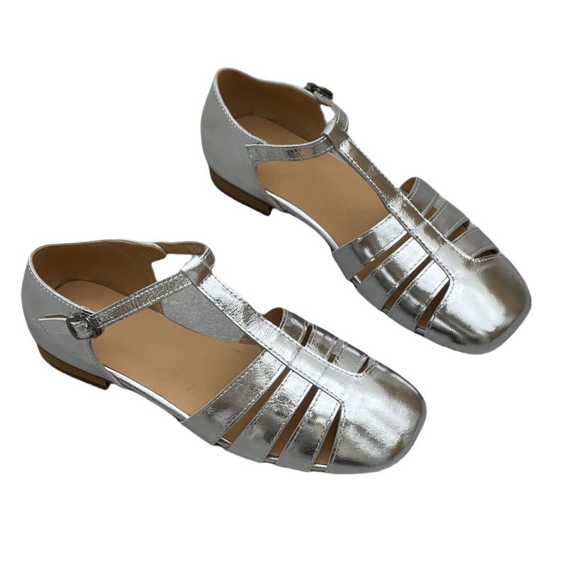 Neue modische Sandalen, lässige Damen-Lederschuhe mit Zehenkappen