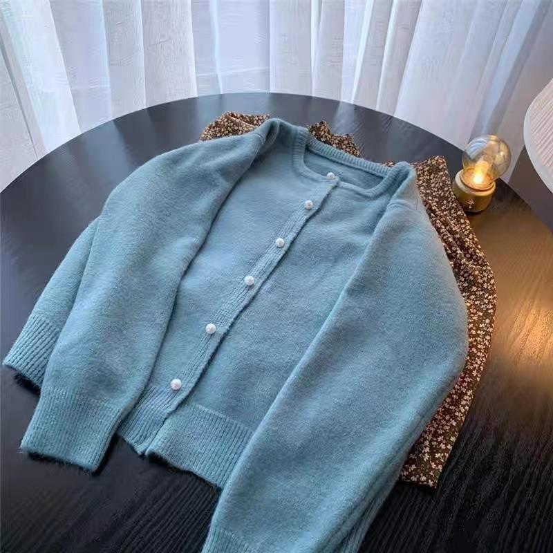 Spring and Autumn Candy Color Pearl Button Knitted Small Cardigan Women's Age Reduction Small Fresh Sweater Jacket Long Sleeve Top, Trendy