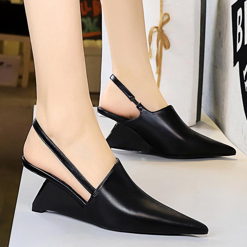 Shoes New Designer Wedge Heels Shoes Hollow Back Strap Sandals Women Summer Shoes 2025 Fashion Pointed Tip Women Pumps