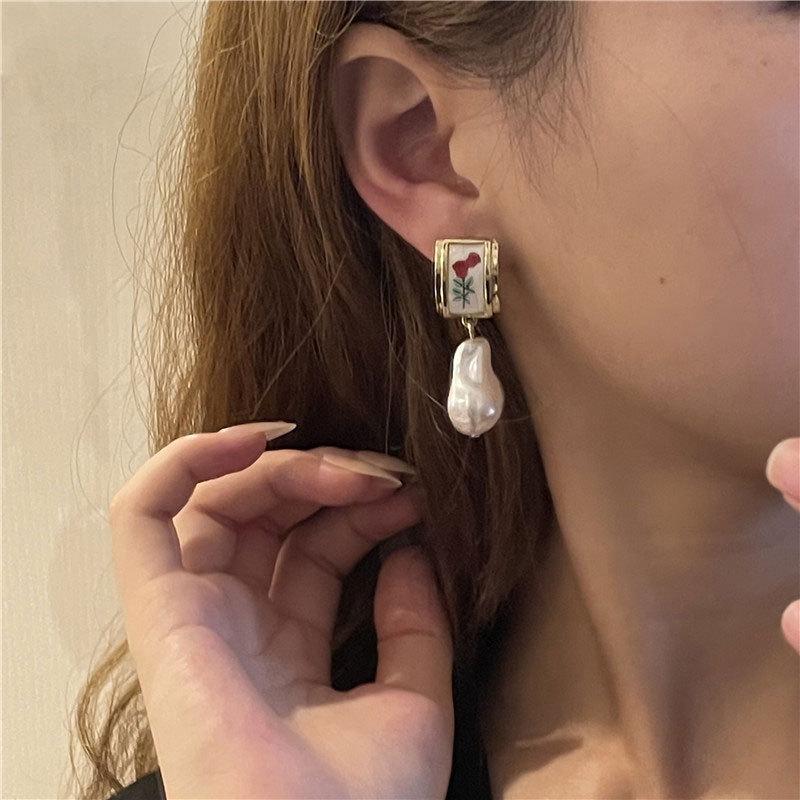 Vintage Baroque Red Rose & Pearl Stud Earrings - Hong Kong Style
