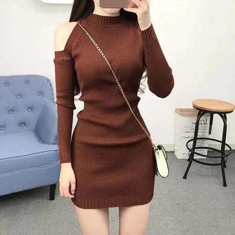 Schulterfreies, langärmliges Strickkleid für Damen, sexy und eng anliegender Strickpullover, Hüftwickel-Unterziehpullover, ausgehöhlt, mittellang
