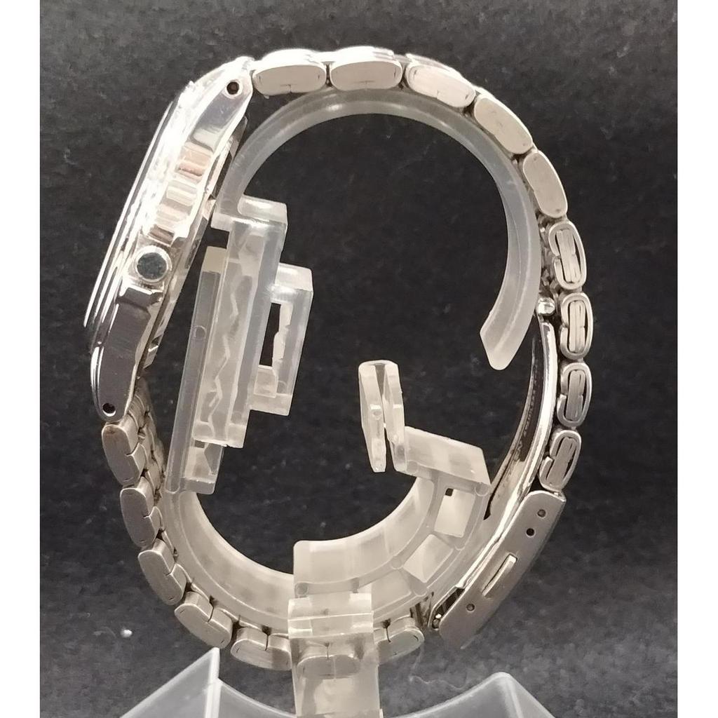 Used CITIZEN E030-K16253 Solar radio clock