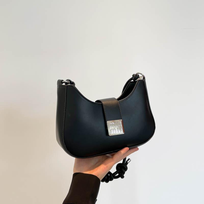 

Niche retro bag fashion autumn and winter simple armpit bag high sense versatile shoulder messenger bag чёрный