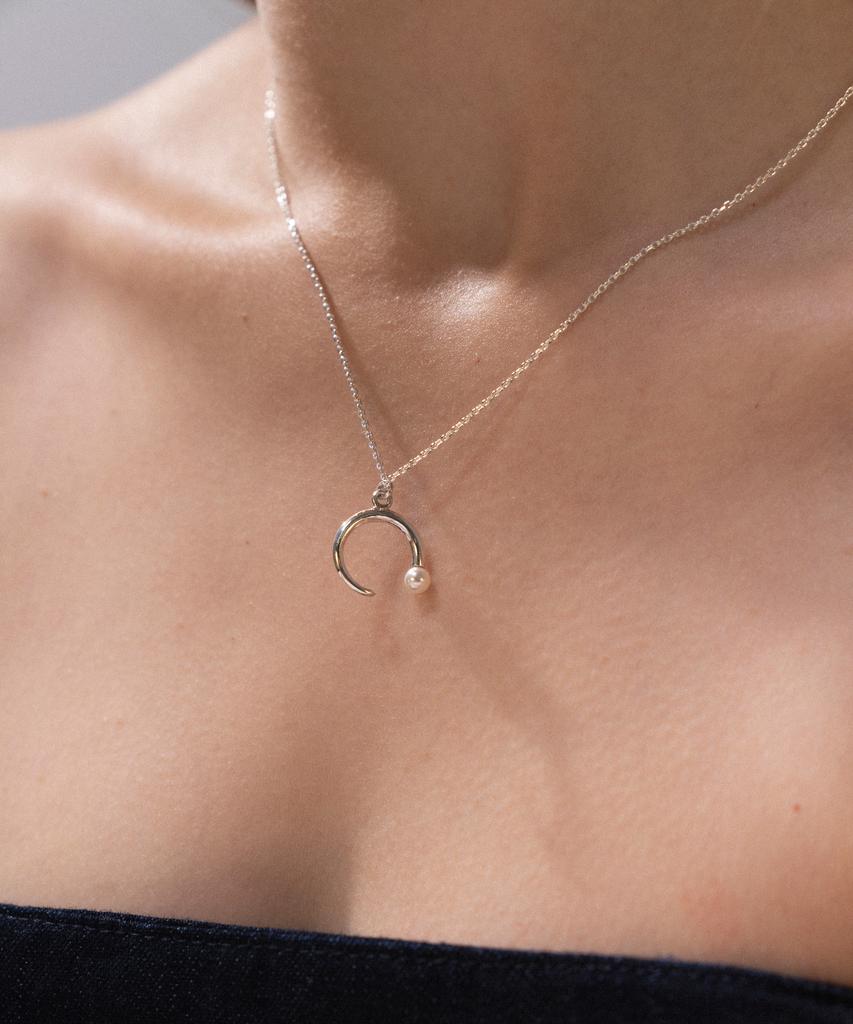 Jnui Serene Pearl Necklace Silver