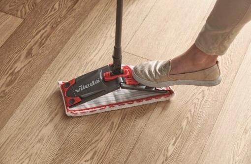 Vileda Ultramax 105cm flat mop with telescopic handle