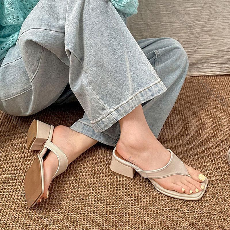 Fashion Retro Thick High Heel Flip-flops for Women Summer New Square Toe Beach Holiday Ladies Sandals Slides Casual Outside Wear Slipper