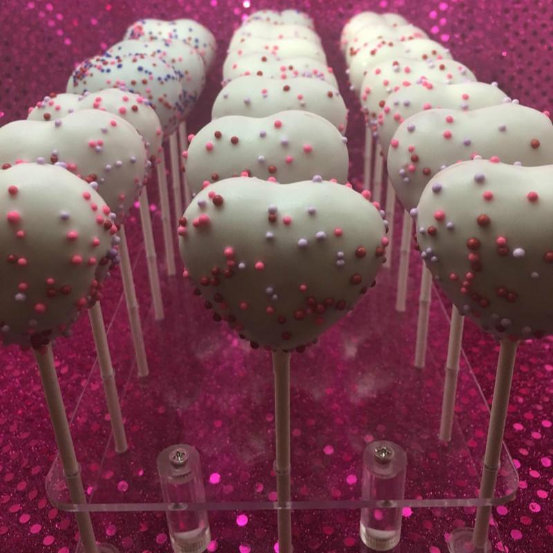A 21-hole Acrylic Transparent Lollipop Stand Displays The Wedding Dessert Rack
