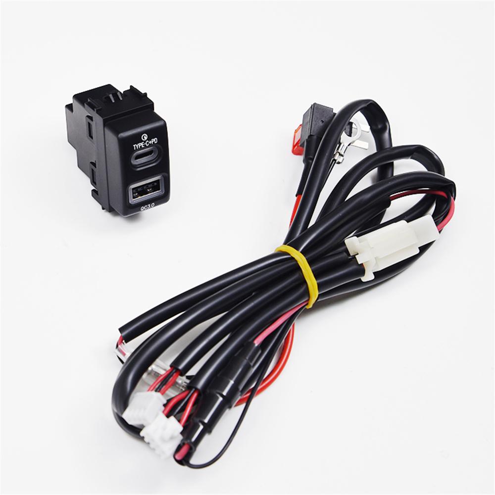 18W Car Charger Type-C+QC3.0 Fast Charging Fit For Nissan Patrol Y61 Y62 Altinma