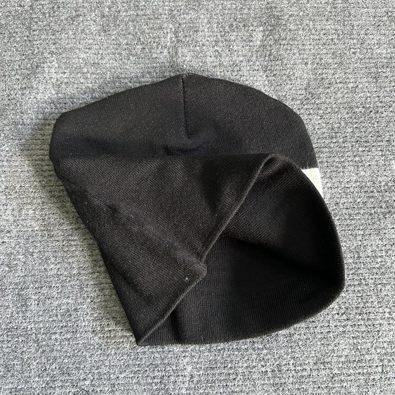 Y2K Herbst- und Winterstrickmütze mit Buchstaben für Damen und Herren