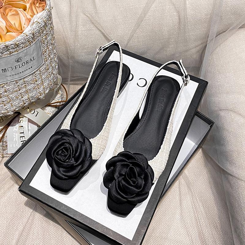 

Fashion rose flower flat sandals women black white mixed color slingback summer shoes woman square toe floral sandalias mujer big size42 6.5 белый