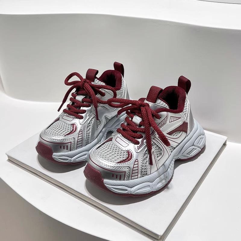 Children's dad shoes 2025 spring and autumn new Korean version of boys casual sports shoes medium and large girls soft-soled running shoes