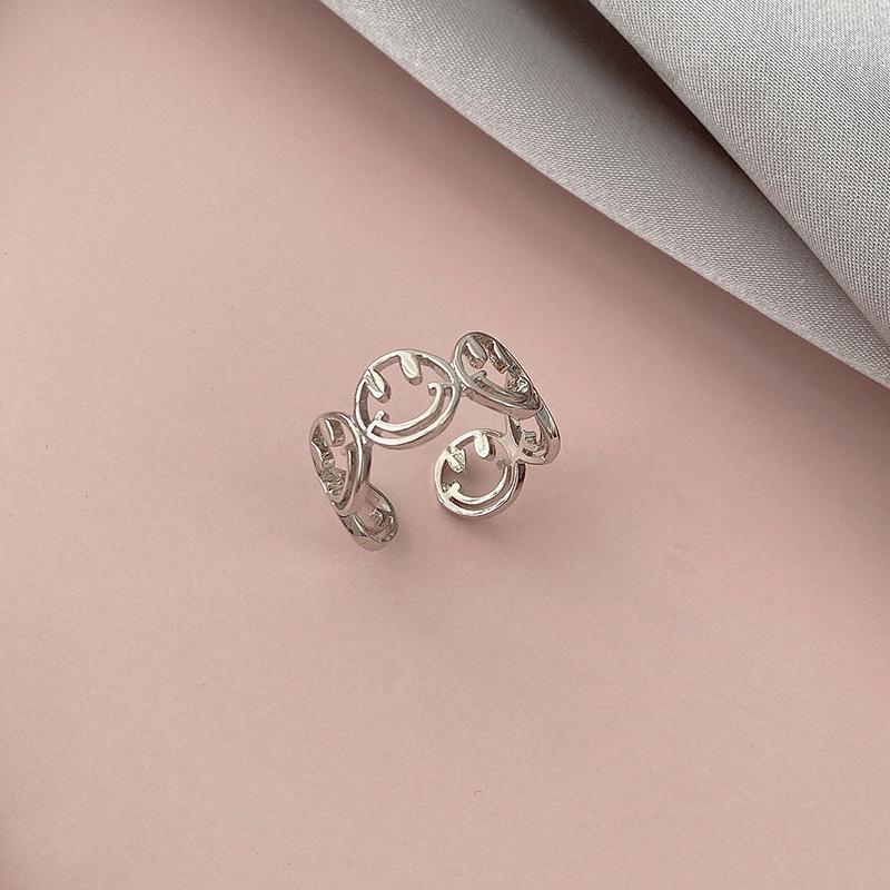 Japanese-Korean Smile Openwork Ring – Trendy Minimalist Finger Jewelry for Women