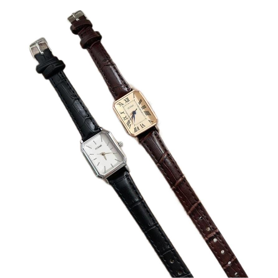Women's Casual Roman Numeral Quartz Watch with Leather Strap - Douyin Inspired