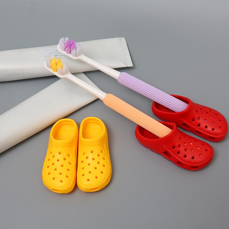 Wall-mounted Toothbrush Holder, Shoe Design, Space-saving, Plastic Bathroom Toothbrush Storage Rack Without Drilling, Toothbrush Finishing Rack