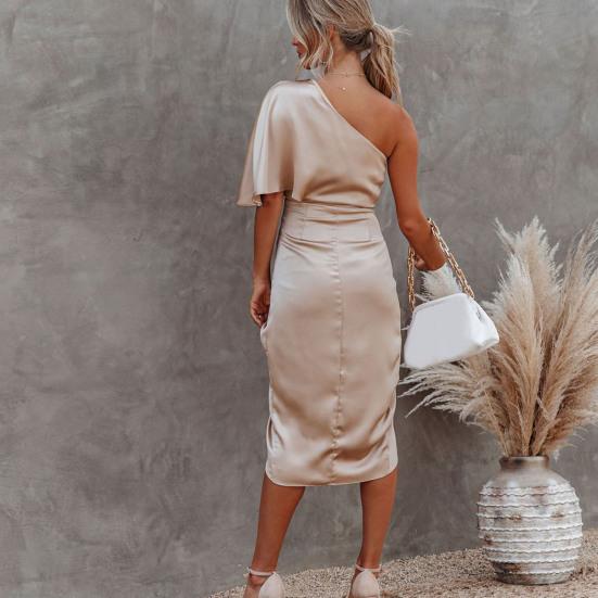 Einärmeliges, tailliertes, hochtailliertes, sexy Kleid für Damen mit einem Schulterschlitz