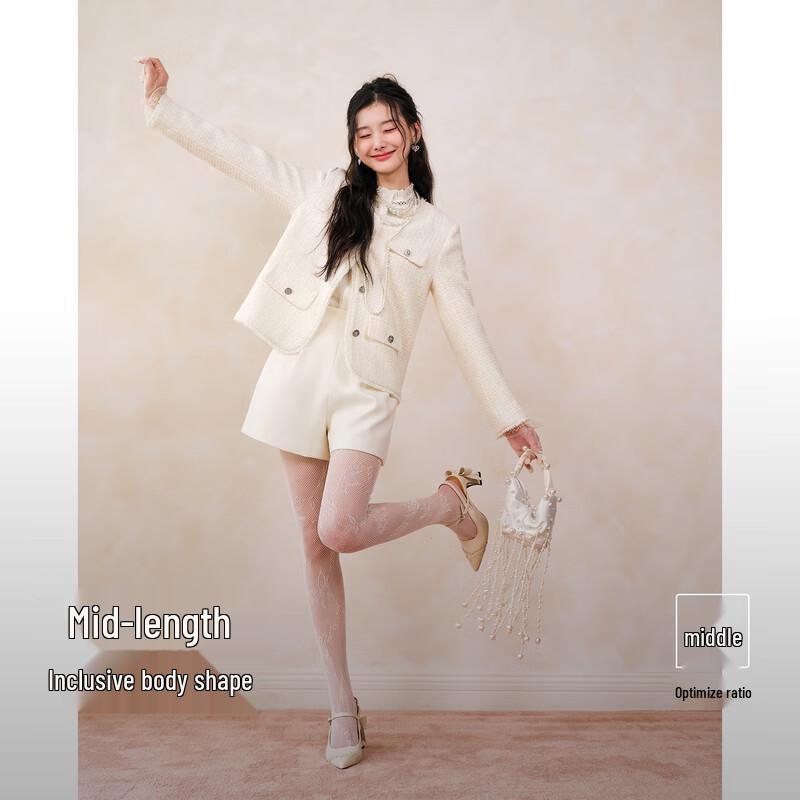

Qiu Shui Yi Ren Elegant Fringed Boucle Short Jacket S