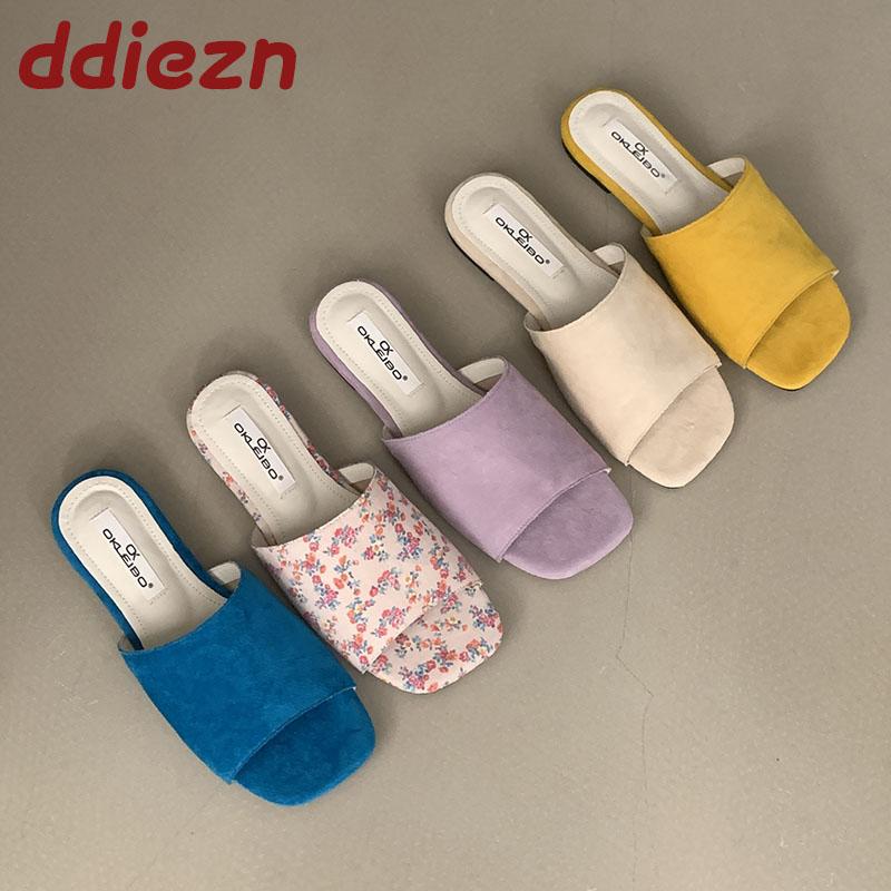Fashion New In Summer Beach Women Flats Slippers Shoes Casual Female Slides Fashion Square Toe Ladies Flats Slippers Sandals Shoes