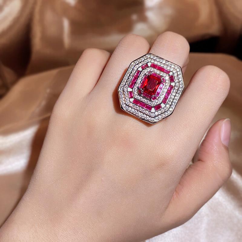 copper New Lady Magenta Wine Stained Rose Big Carat Zircon Ring Female Damascus Rose Diamond Ring Party Birthday Gift