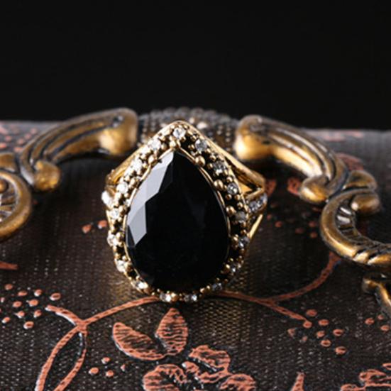 Women's Ethnic Inlaid Vintage Water Drop Shiny Rhinestone Shape Ring Jewelry