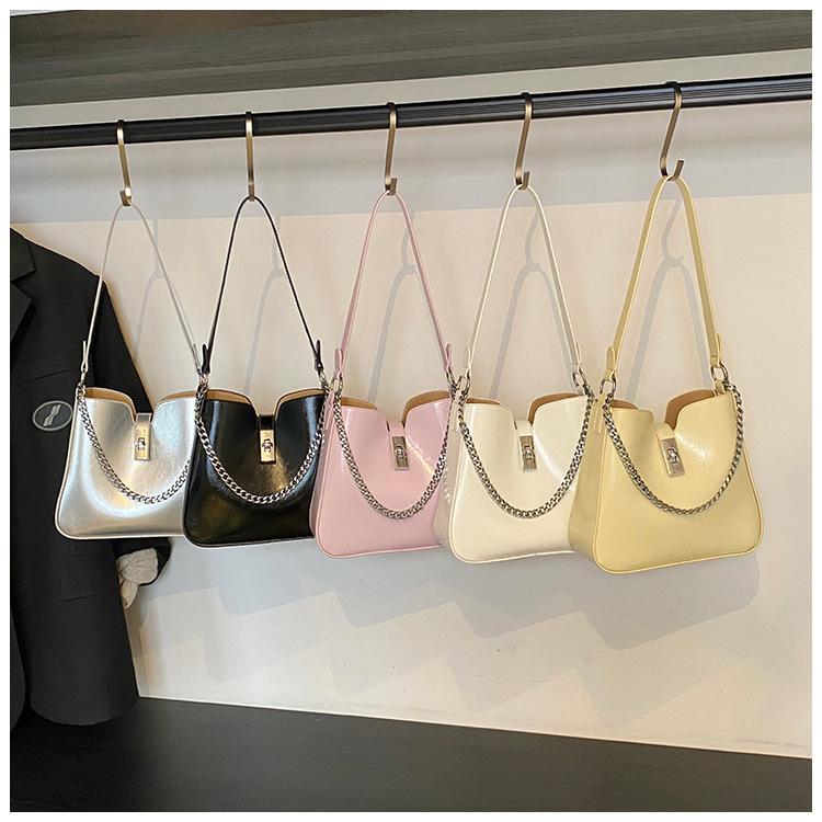 Premium commuter large-capacity bag women's 2025 new summer versatile shoulder messenger bag mother bucket bag