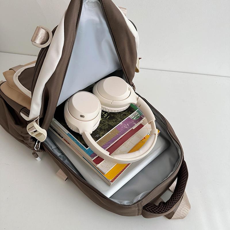 The Fresh and Sweet Campus  Junior and Senior High School Students' School Bags Are In Contrasting Colors Korean Style Versatile Backpacks