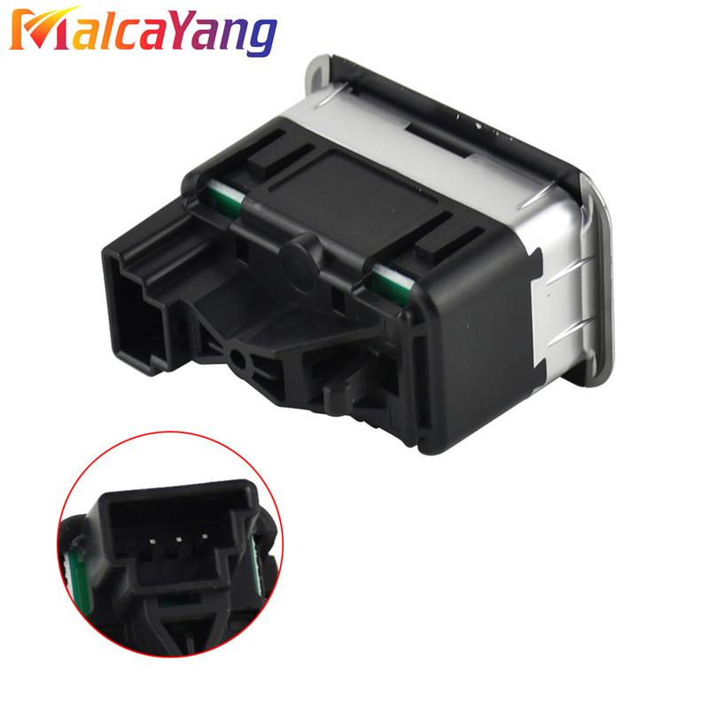 ear Tailgate Trunk Release Switch Button Open Car A2049055602 For Mercedes BENZ C E GLK204 Class W204 W212 X204