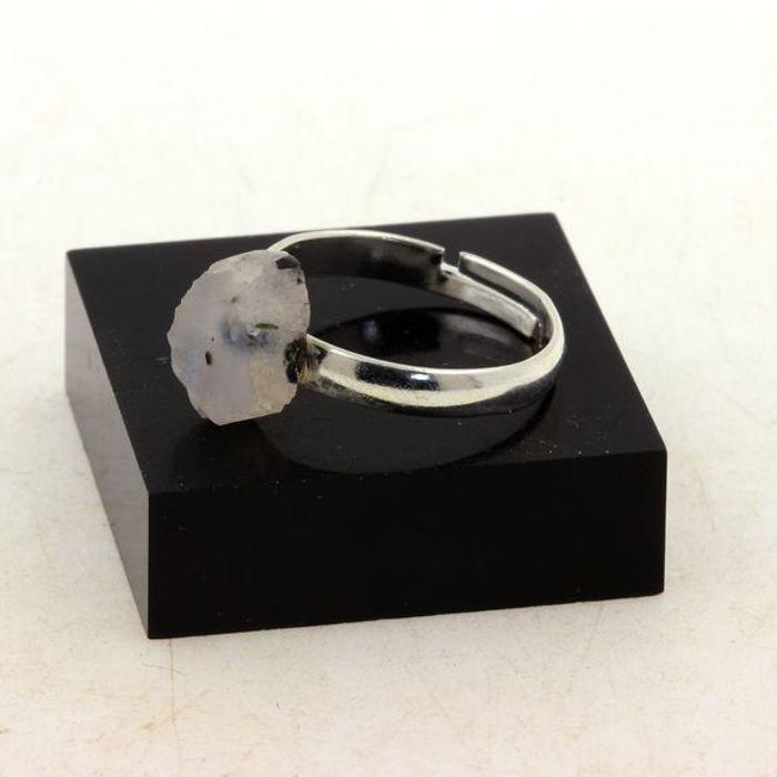 Pierres et Minéraux. Bague Pierre de Lune brut plaqué argent. 9.01 ct. Taille réglable.