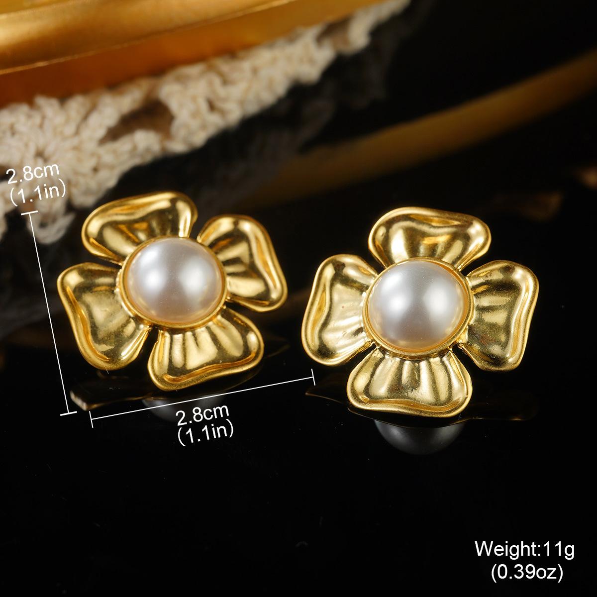 

Court style portrait ancient coin earrings pearl flower new medieval vintage premium retro earrings