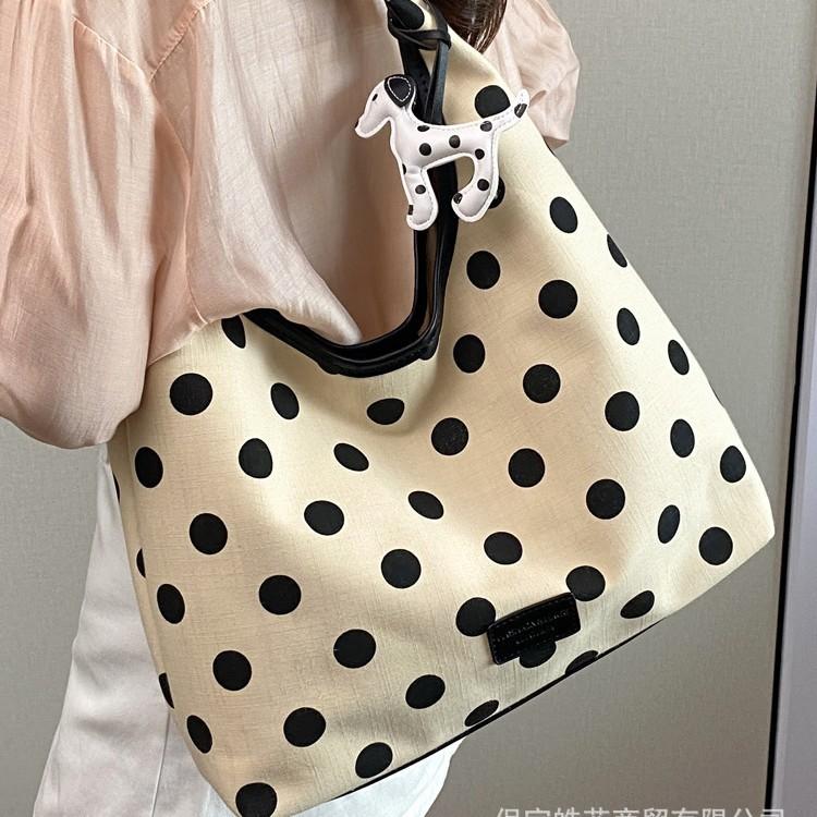 New Large-Capacity Underarm Polka Dot Tote Bag Women'S High-End Light Luxury Niche Commuter Shoulder Bucket Bag