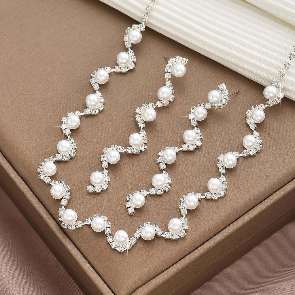3-teiliges Damenmode-Trend Kupfer-Krallenketten-Serie Quaste Zirkon Halskette Ohrringe Zirkon-Set Hochzeit Bankett Party Feiertagsgeschenk