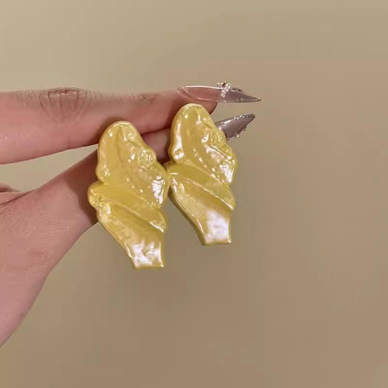 

Необычные серьги-пусеты в стиле французского винтажа с неровной ретро-лавовой текстурой для женщин