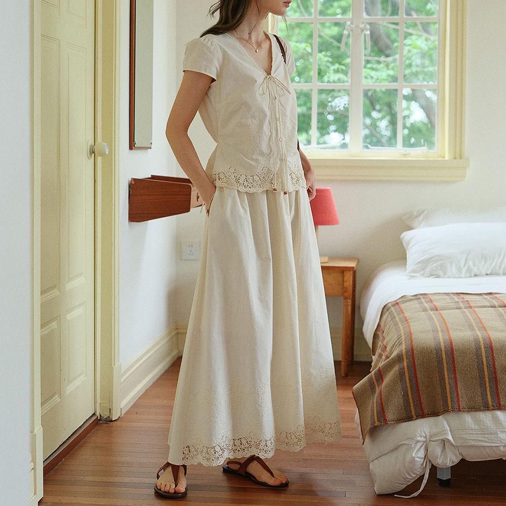 Simpeulleteulo Sr_Hollow Embroidered Lace Skirt