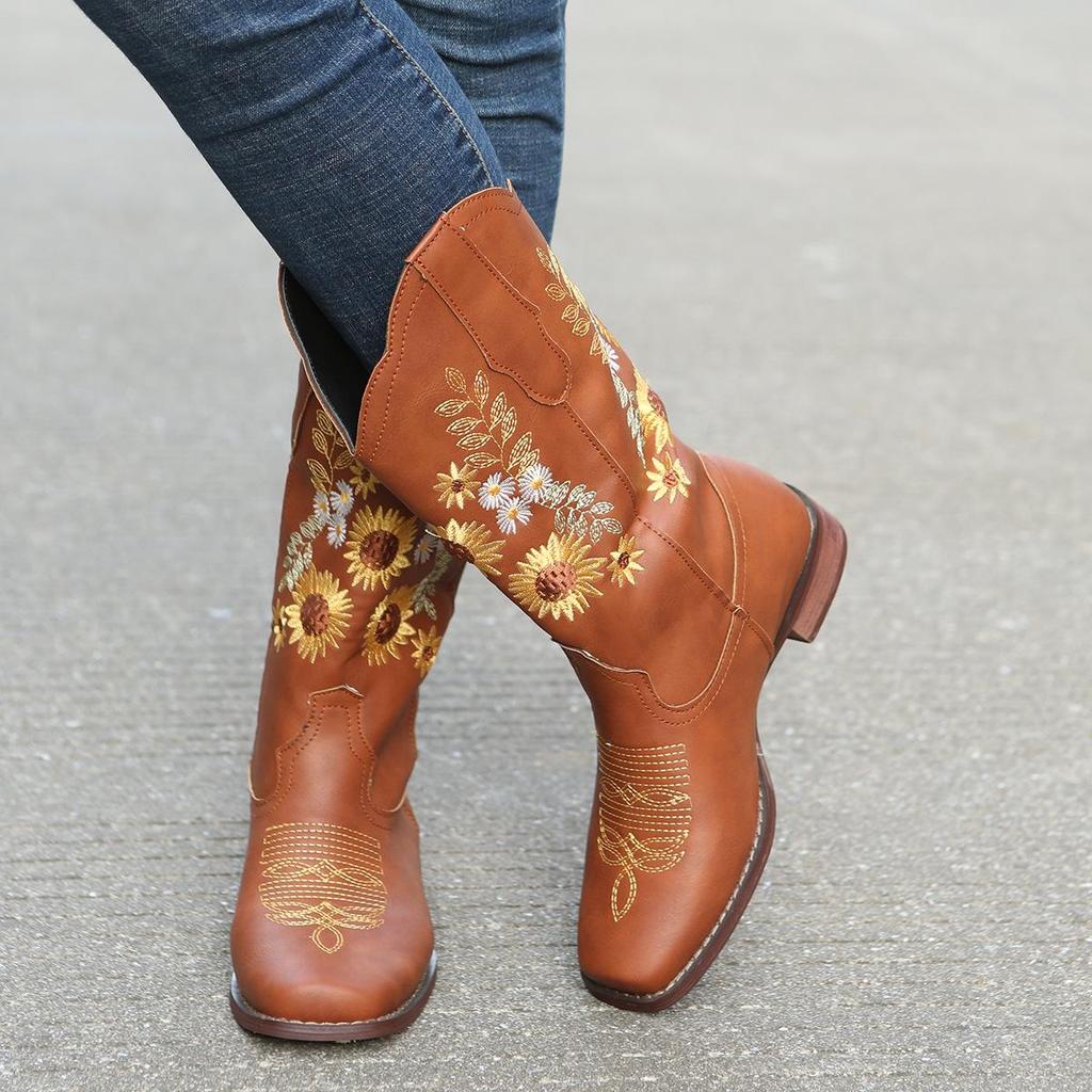 Autumn/Winter 2021 Plus Size Women's Leather Boots with Embroidered Flowers