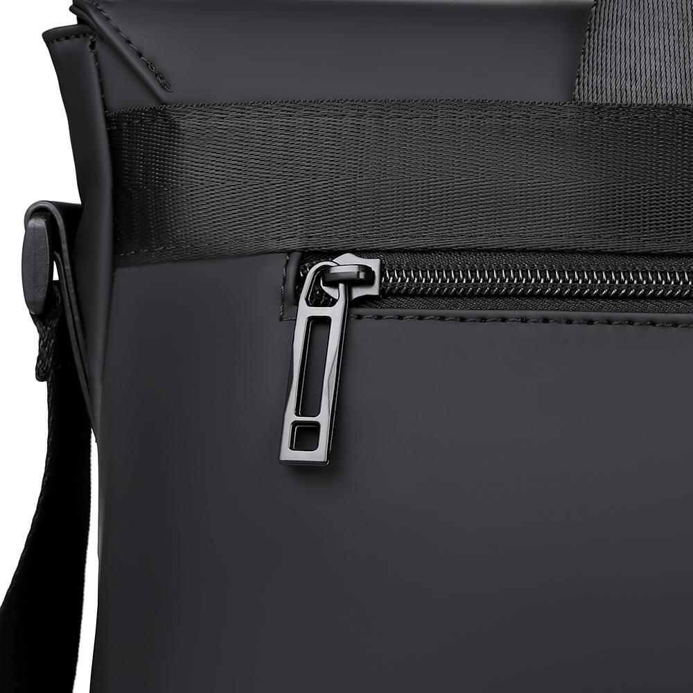 Men's Crossbody Bag One-shoulder Messenger Bag Travel Backpack Portable Business Bag