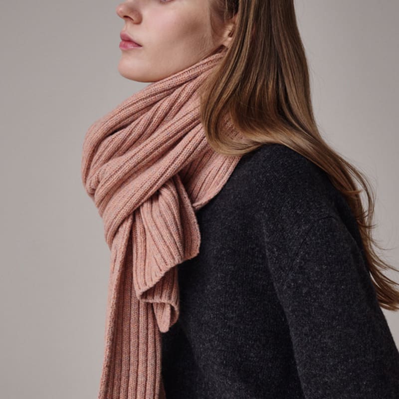 

Saint Luxure Alpaca Merino Wool Bulky Muffler Dust Pink DUSTPINK