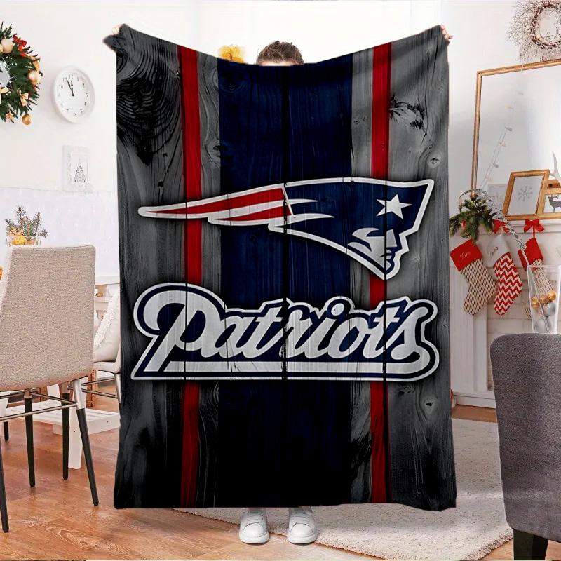 Patriots Team Spirit Blanket Outdoor Flannel Blanket for Camping, Hiking, Garden Parties, Picnic Essentials,gift for family and friends