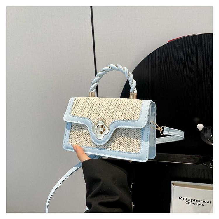 Beautifully Woven Fashion Color Matching 2025 New Flower Lock Trend Large Capacity Foreign Style Crossbody Portable Small Square Bag